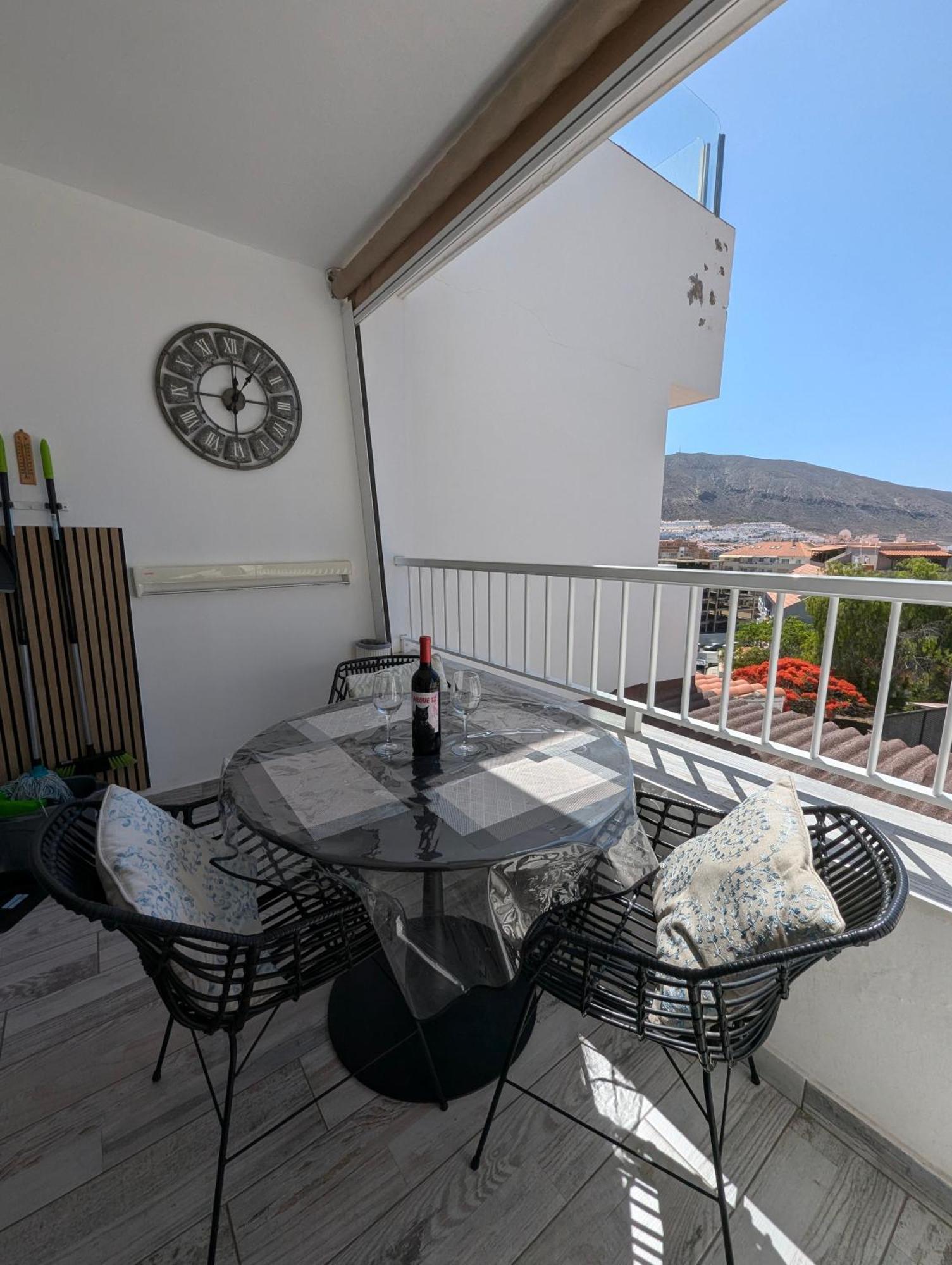 Cozy Apartment In Los Cristianos Guincho  Esterno foto
